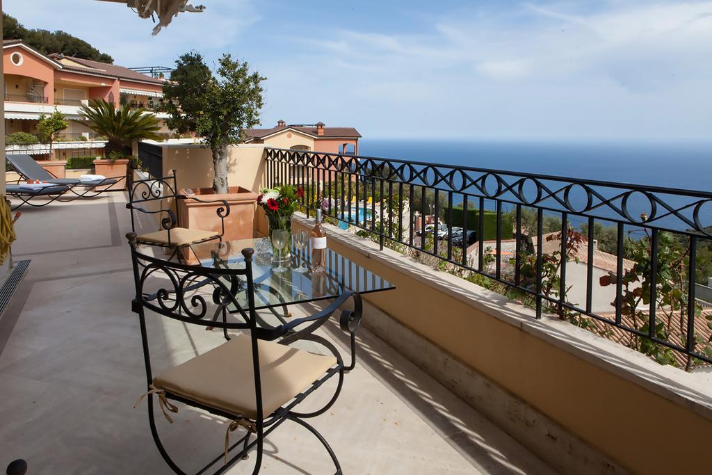 Sunny Panoramic Balcony Apartment Èze Екстериор снимка